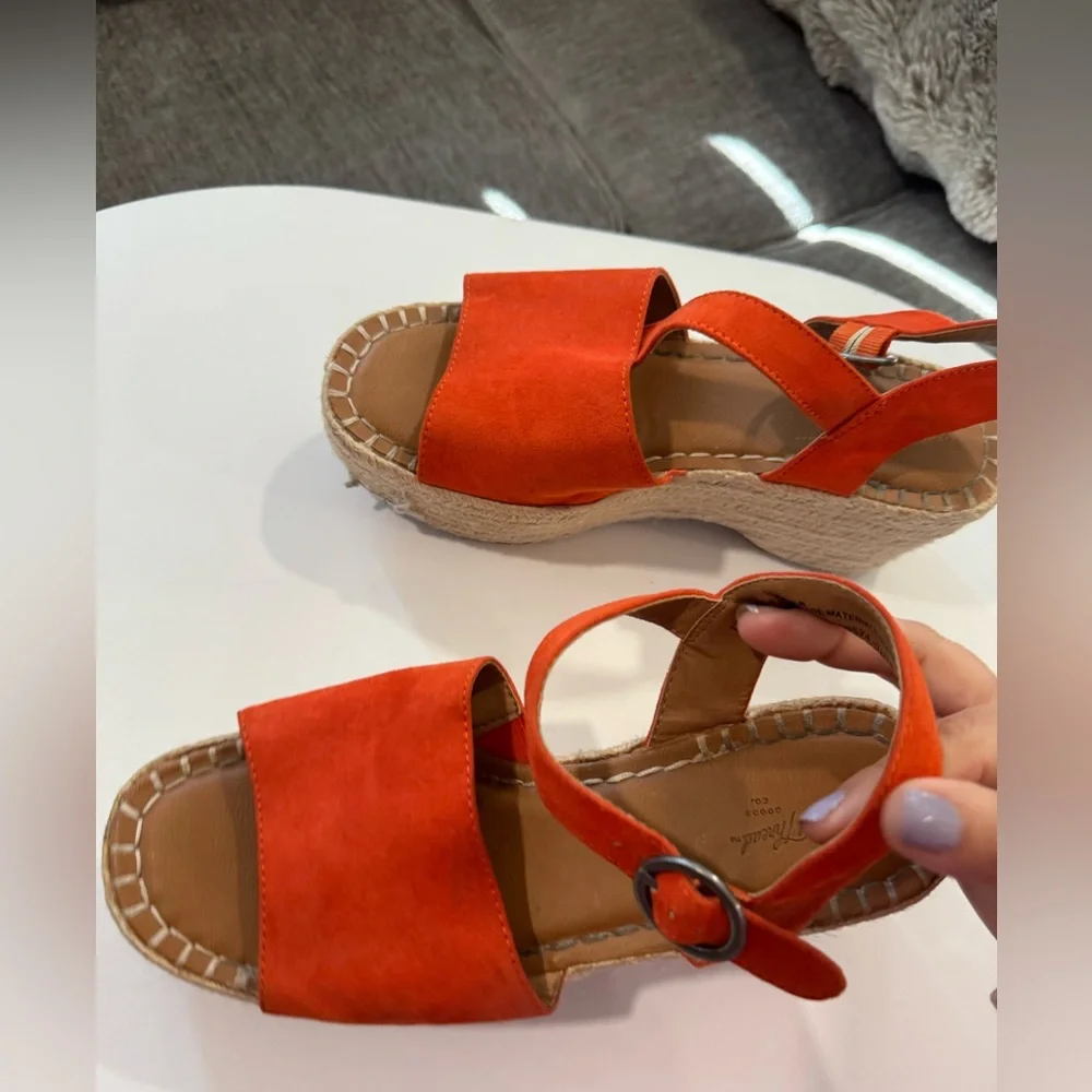 BUNDLE 2 ITEMS FOR $8✨  Universal Thread Women's Orange Espadrille Sandals